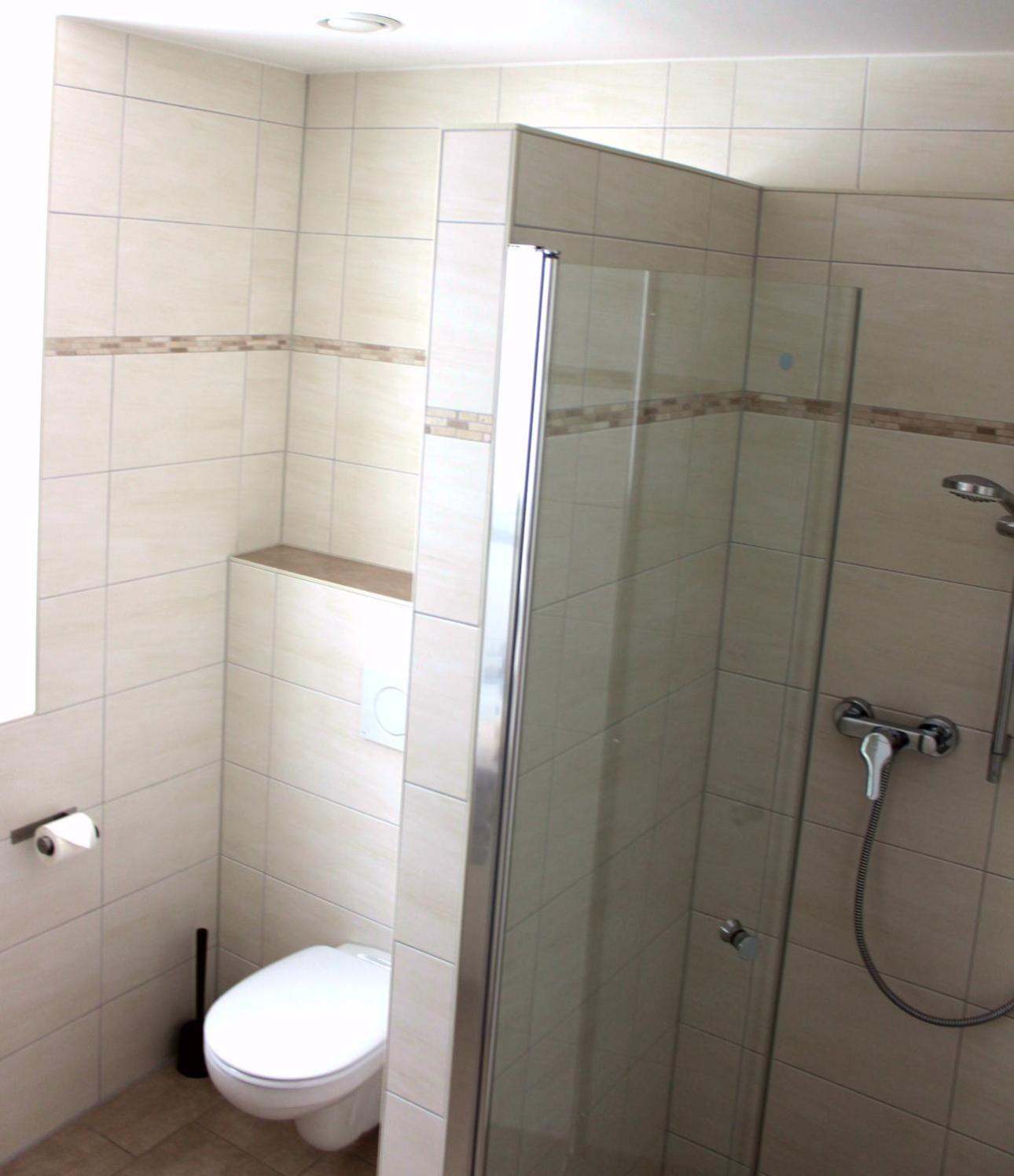Greenpartment Boardinghouse Neustadt นอยชตัดท์ อัน แดร์ โดเนา ภายนอก รูปภาพ