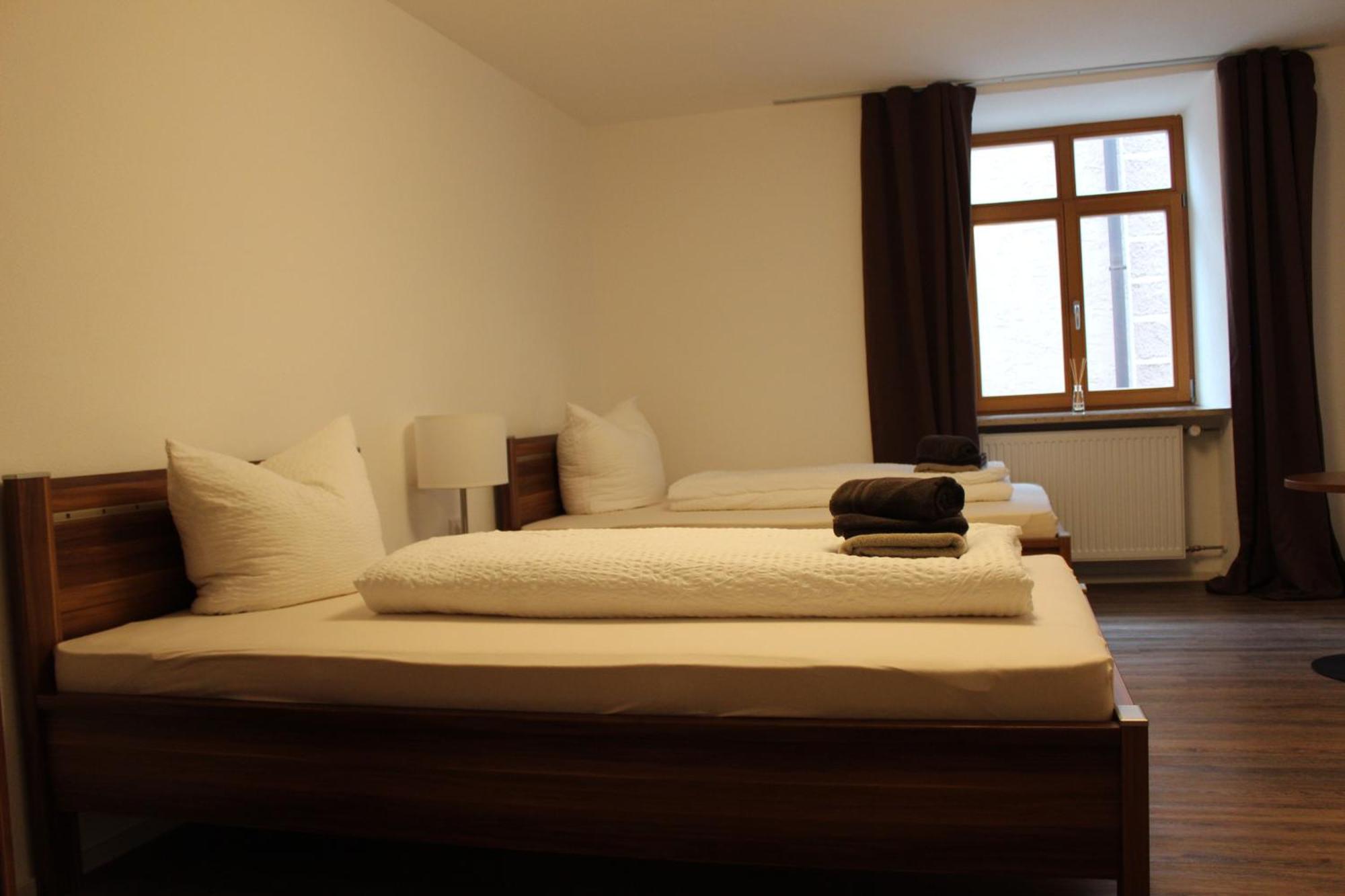 Greenpartment Boardinghouse Neustadt นอยชตัดท์ อัน แดร์ โดเนา ห้อง รูปภาพ